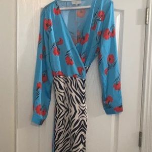Never Fully Dressed Wrap Dress Large Flower/Animal